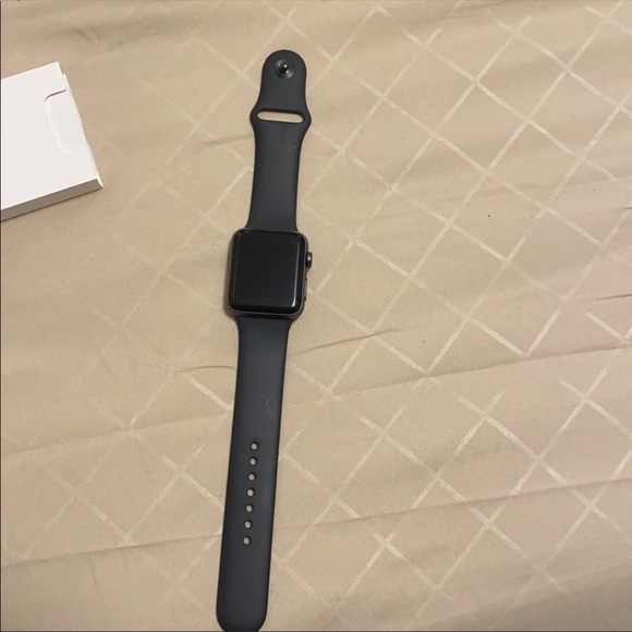 Apple Watch - Picture 4 of 4
